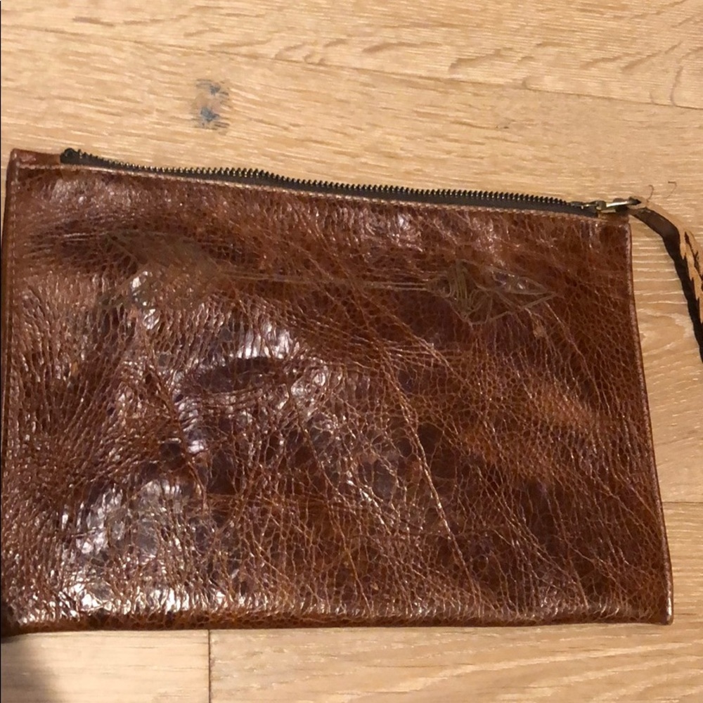 Tylie Malibu clutch